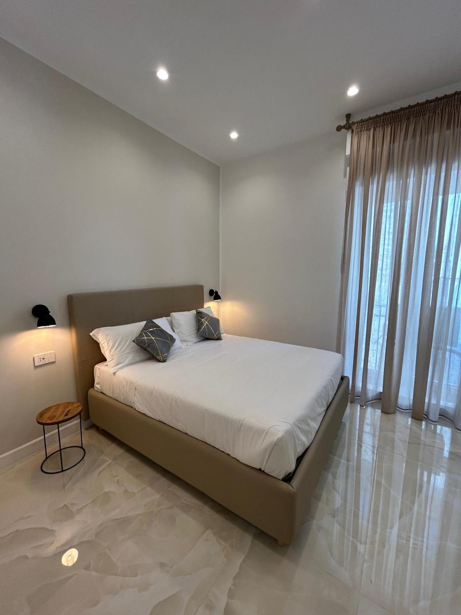 Domus Milone Bed & Breakfast *